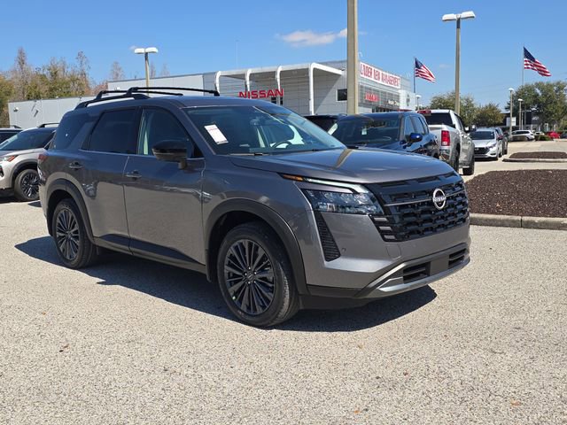 New 2026 Nissan Pathfinder SL w/ SL Premium Package image 2