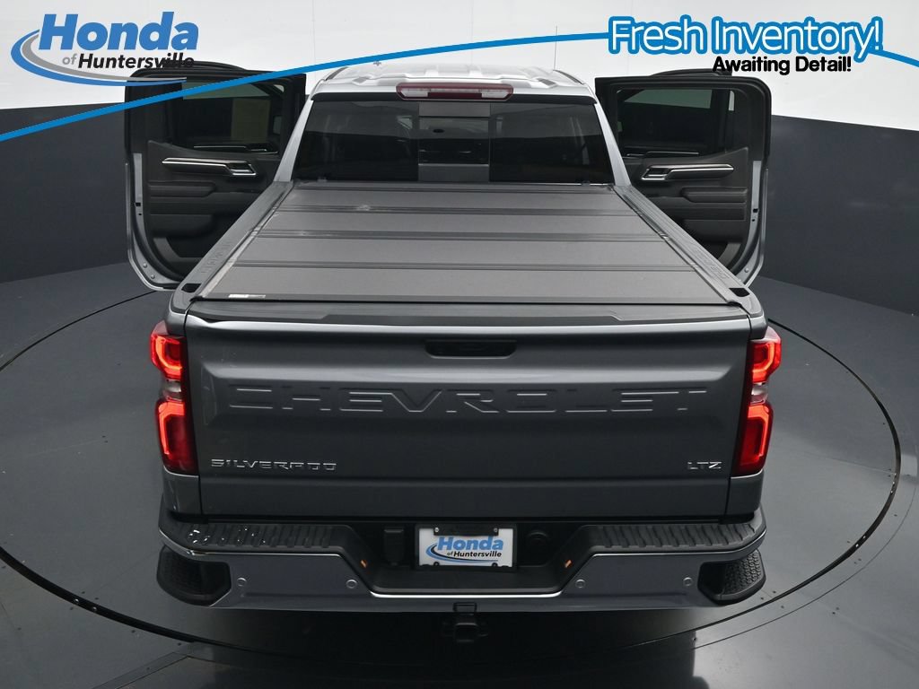 Used 2023 Chevrolet Silverado 1500 LTZ w/ LTZ Convenience Package II AWD/4WD image 42