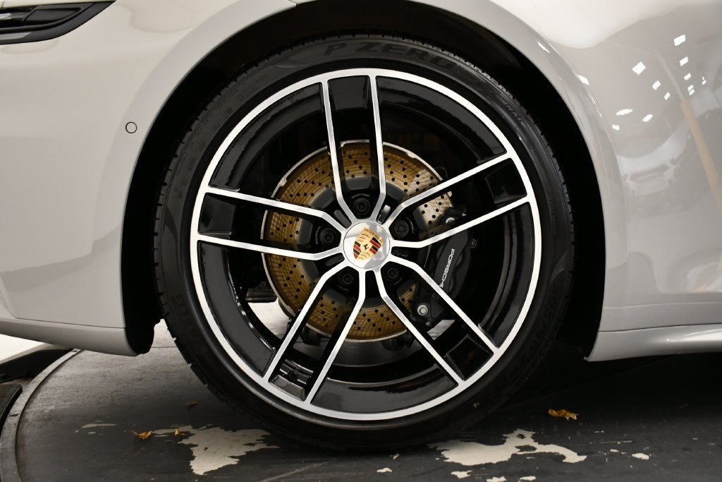 Certified 2026 Porsche 911 Carrera RWD image 18