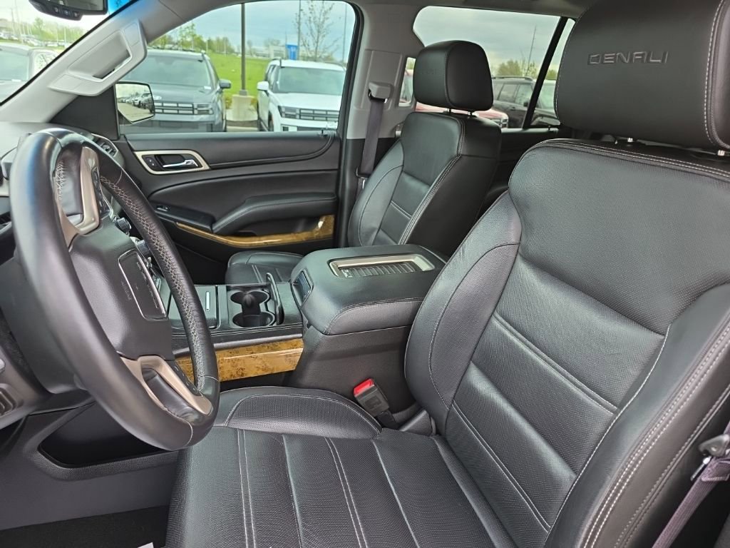 Used 2017 GMC Yukon Denali w/ Open Road Package image 10