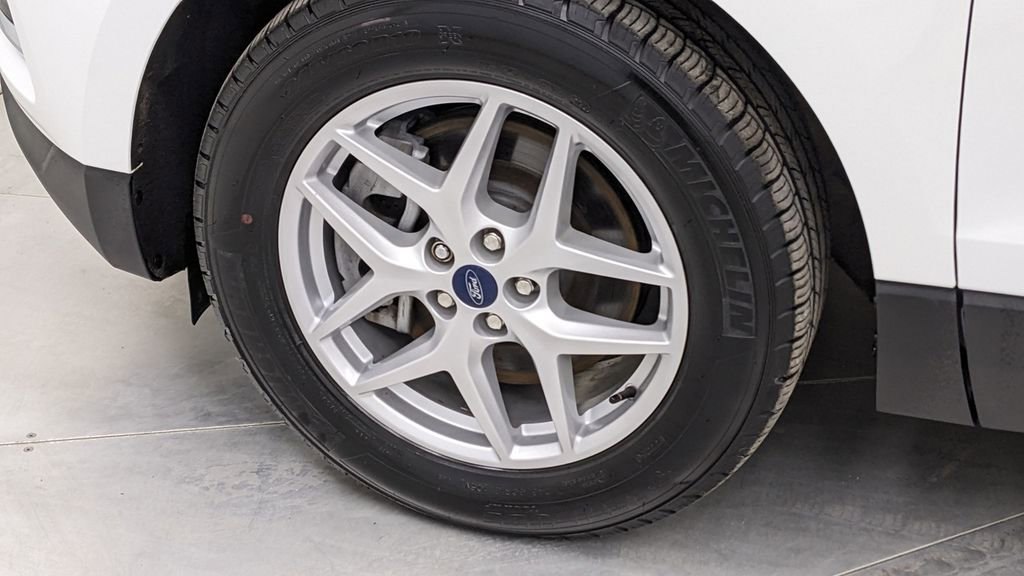 Certified 2022 Ford Edge SEL image 4