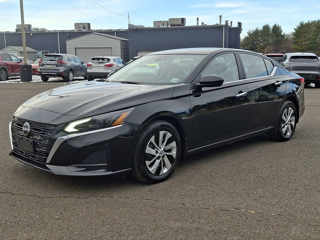 Certified 2023 Nissan Altima 2.5 S image 3