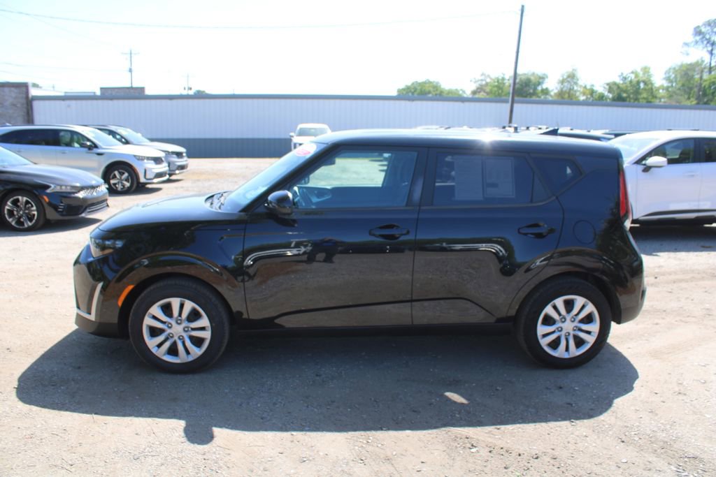 Certified 2023 Kia Soul LX image 13