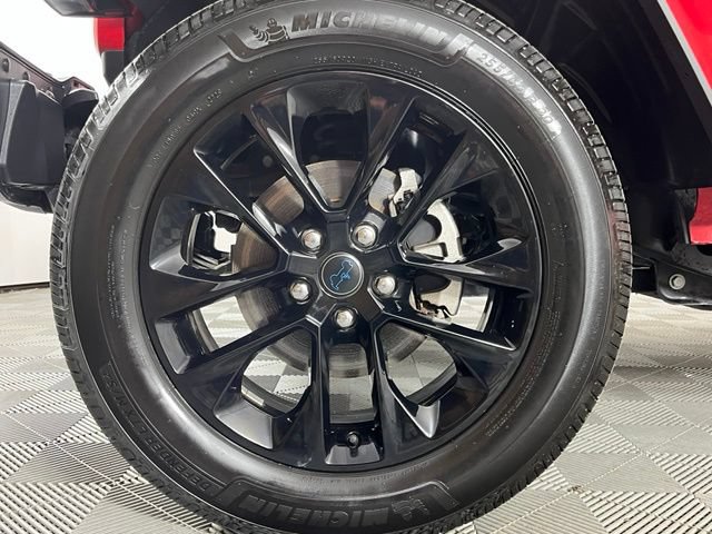 Used 2024 Jeep Wrangler Unlimited Sahara AWD/4WD image 10