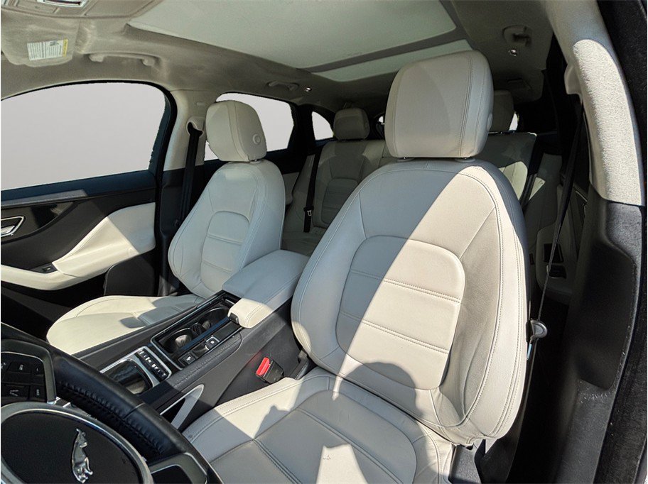 Used 2020 Jaguar F-PACE Prestige AWD/4WD image 18