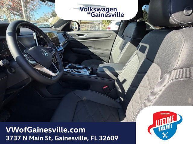 Used 2025 Volkswagen Atlas Cross Sport SE image 19