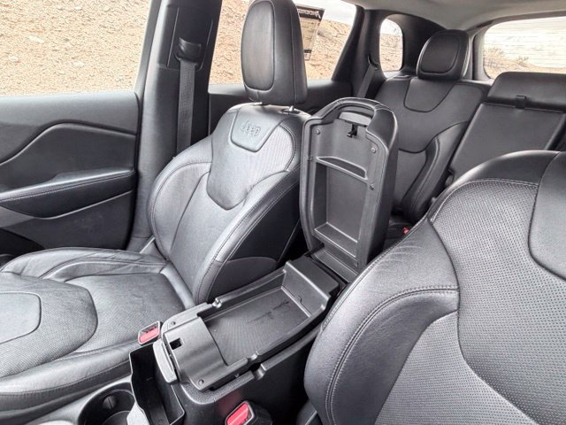 Used 2021 Jeep Cherokee Limited AWD/4WD image 17