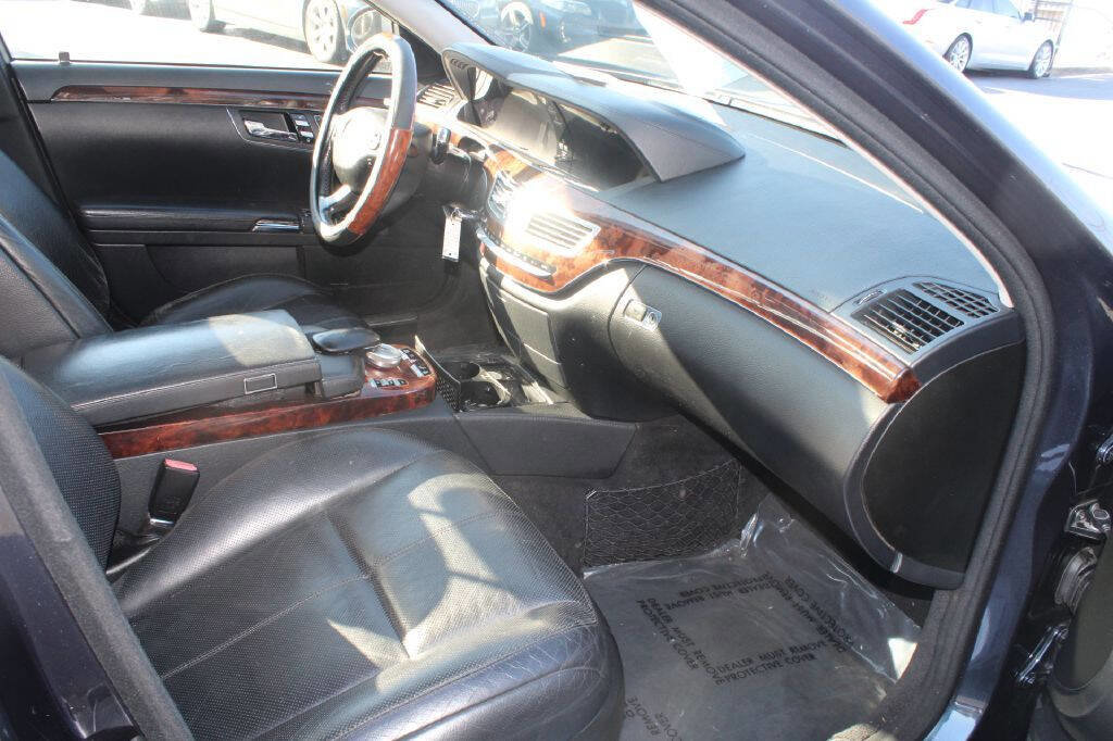 Used 2007 Mercedes-Benz S 550 image 12