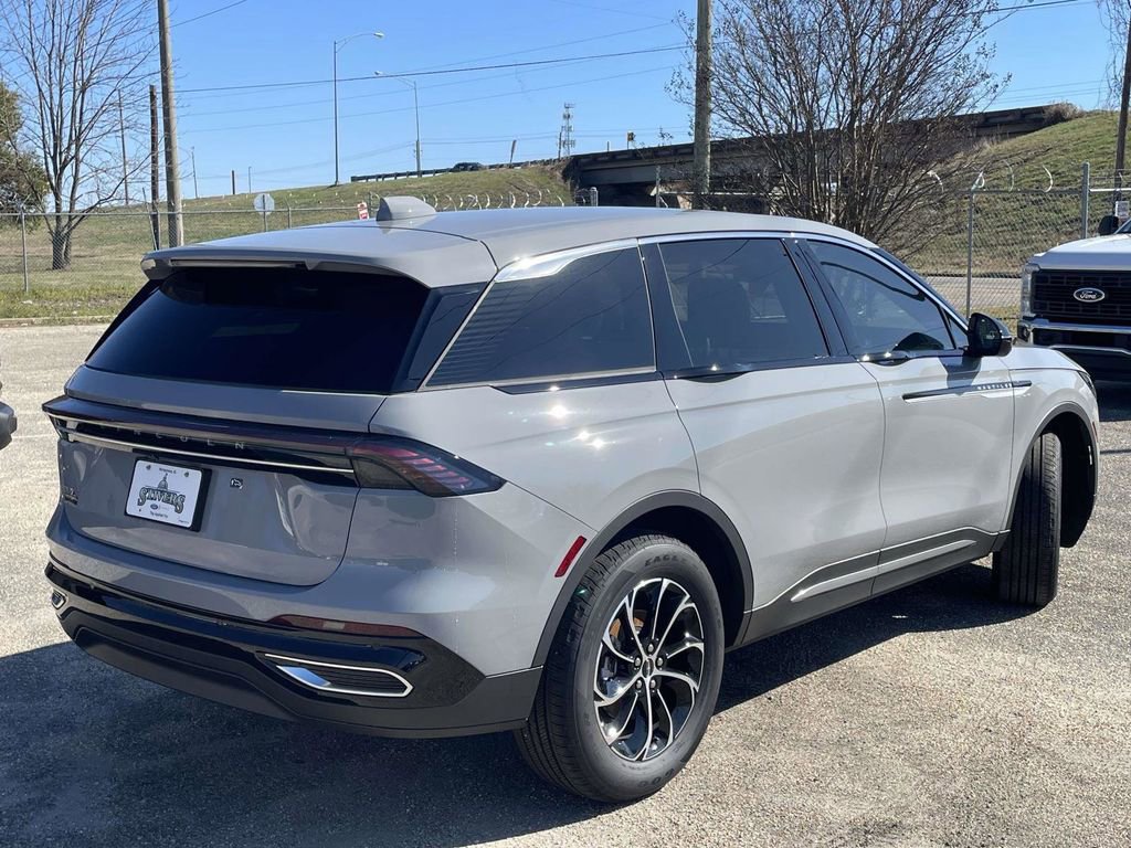 New 2026 Lincoln Nautilus Premier image 3