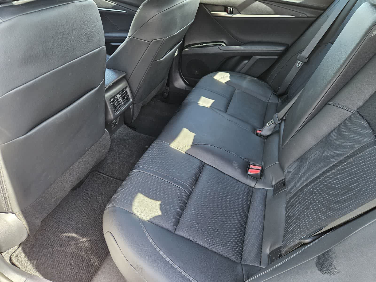 Used 2025 Toyota Camry XSE FWD image 29