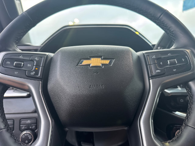 Used 2025 Chevrolet Silverado 1500 LT AWD/4WD image 17