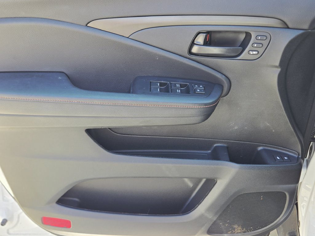 Certified 2024 Honda Passport TrailSport image 16