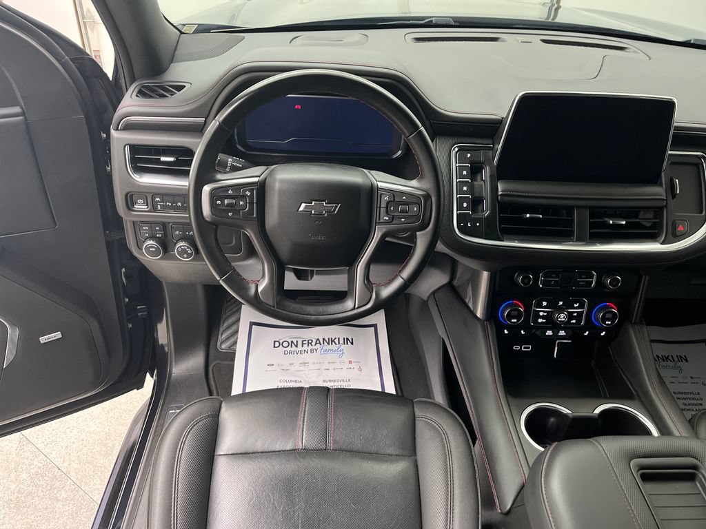 Used 2024 Chevrolet Suburban RST AWD/4WD image 15