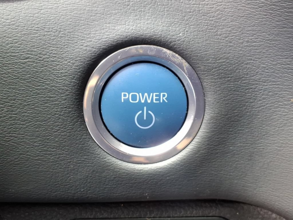 Used 2023 Toyota Tundra Platinum AWD/4WD image 33