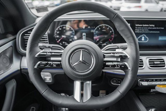 New 2026 Mercedes-Benz GLS 580 4MATIC image 29