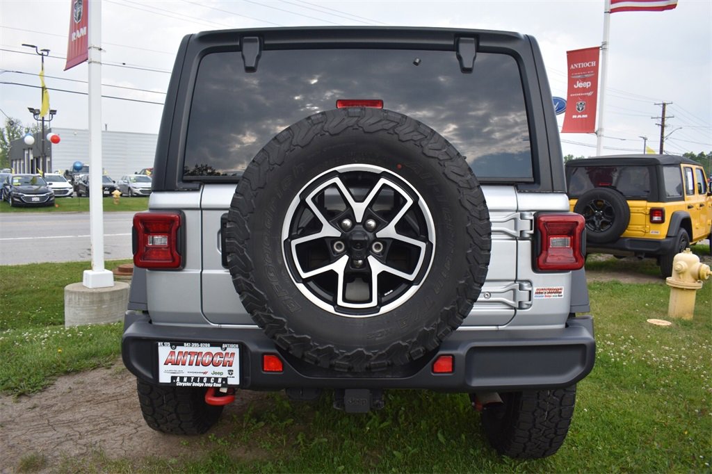 Used 2024 Jeep Wrangler Unlimited Rubicon w/ Technology Group image 7