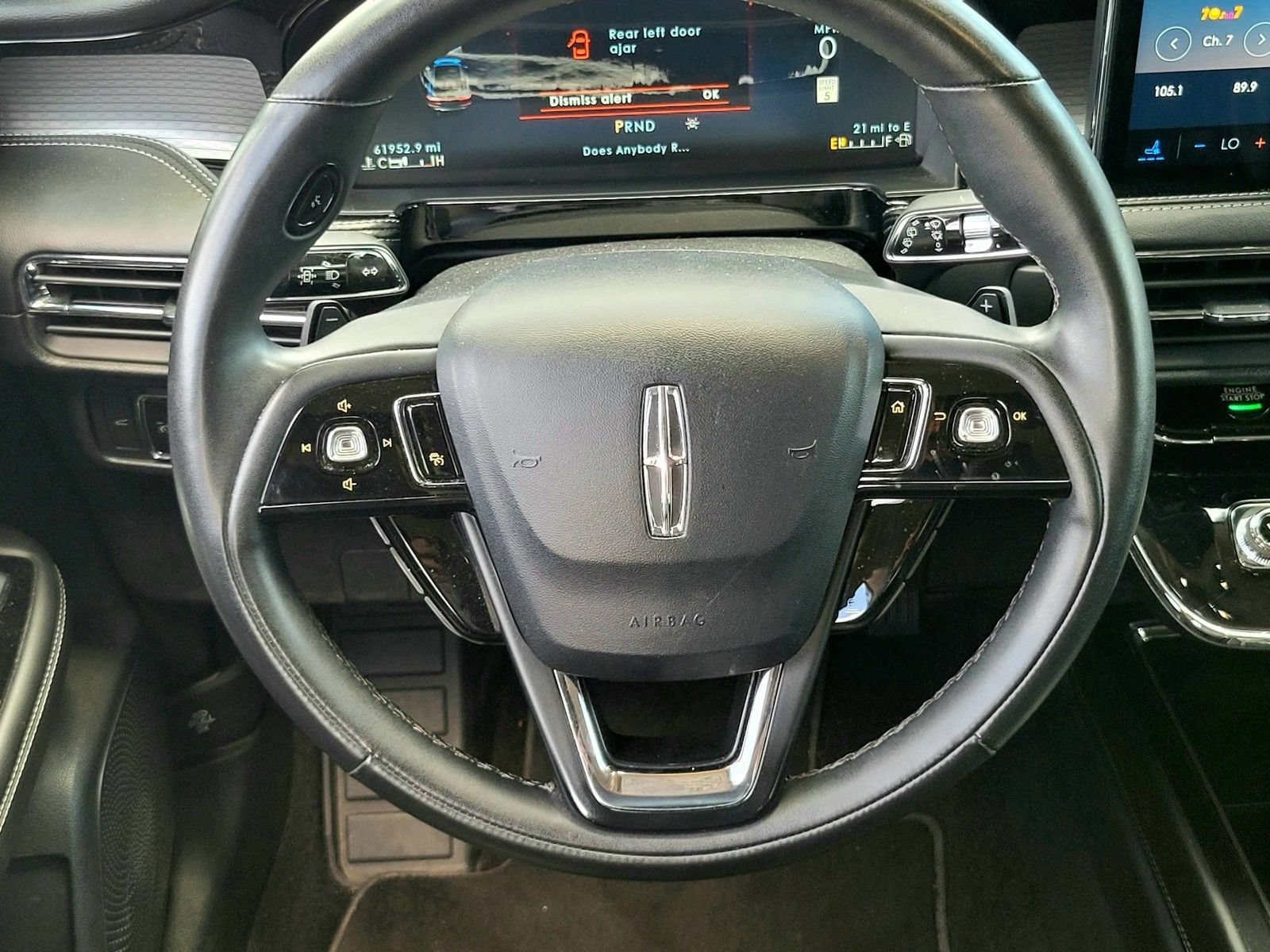 Certified 2023 Lincoln Corsair FWD w/ Equipment Group 101A image 12