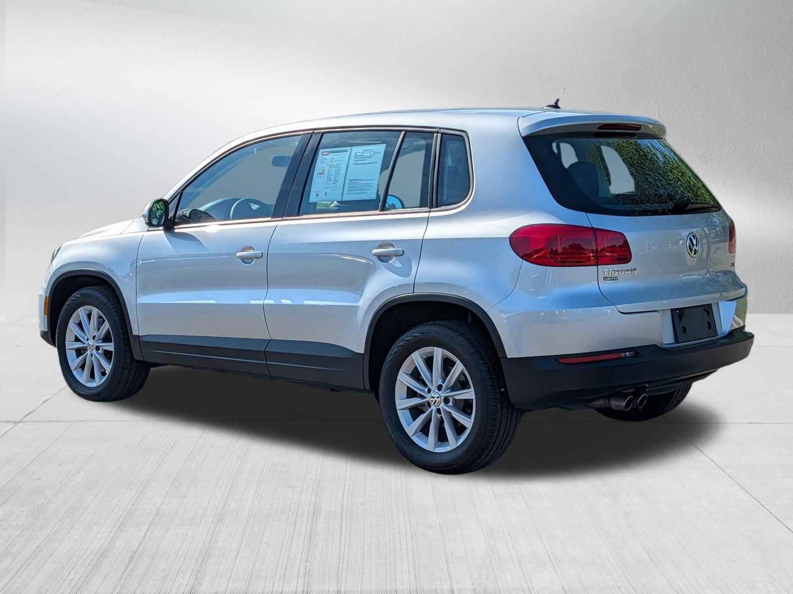 Used 2018 Volkswagen Tiguan Limited AWD/4WD image 5
