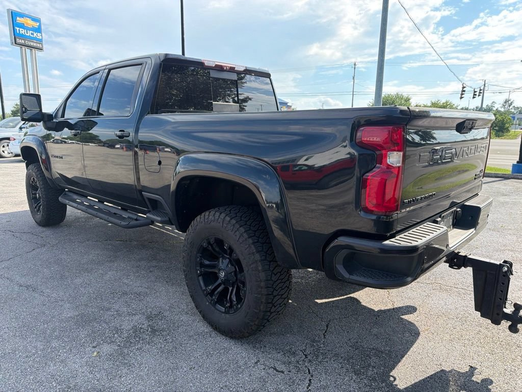 Used 2020 Chevrolet Silverado 2500 High Country w/ Technology Package AWD/4WD image 4