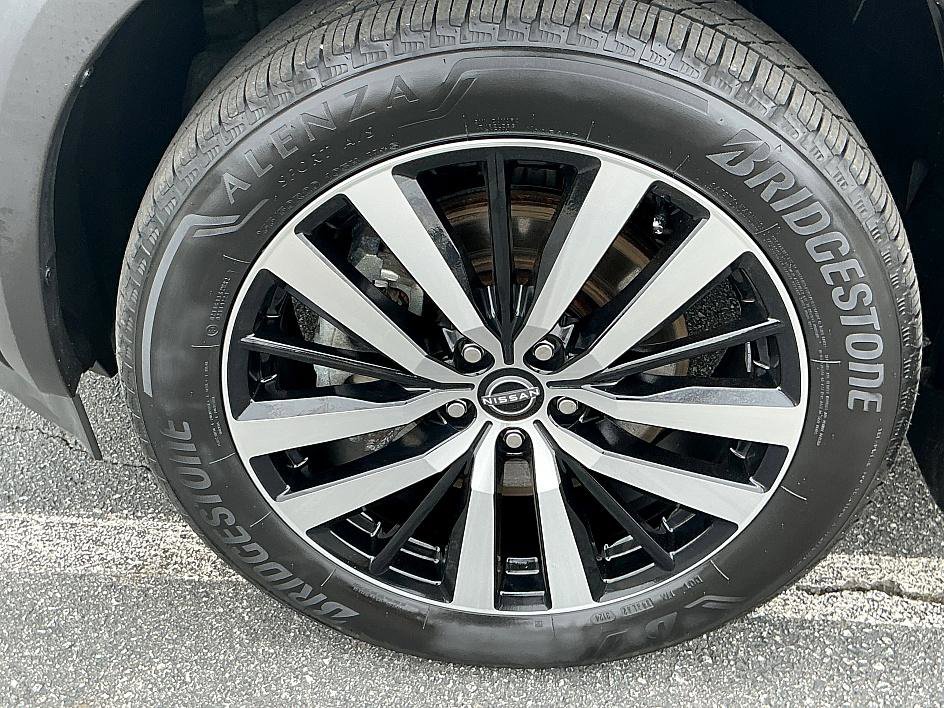 Certified 2024 Nissan Pathfinder Platinum w/ Cargo Package image 7