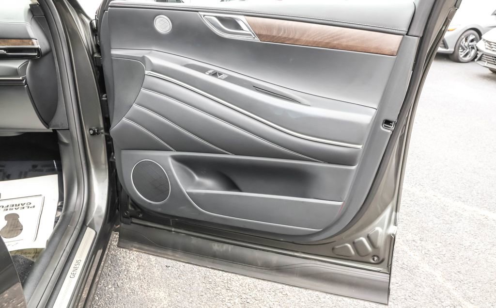 Used 2025 Genesis GV80 2.5T Select image 40