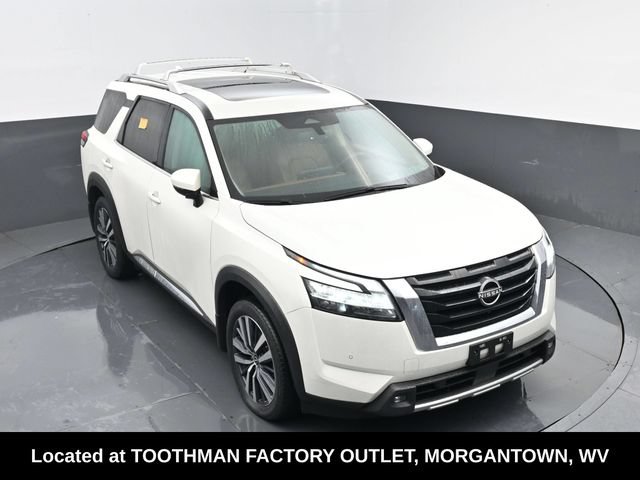 Used 2022 Nissan Pathfinder Platinum w/ Cargo Package AWD/4WD image 25