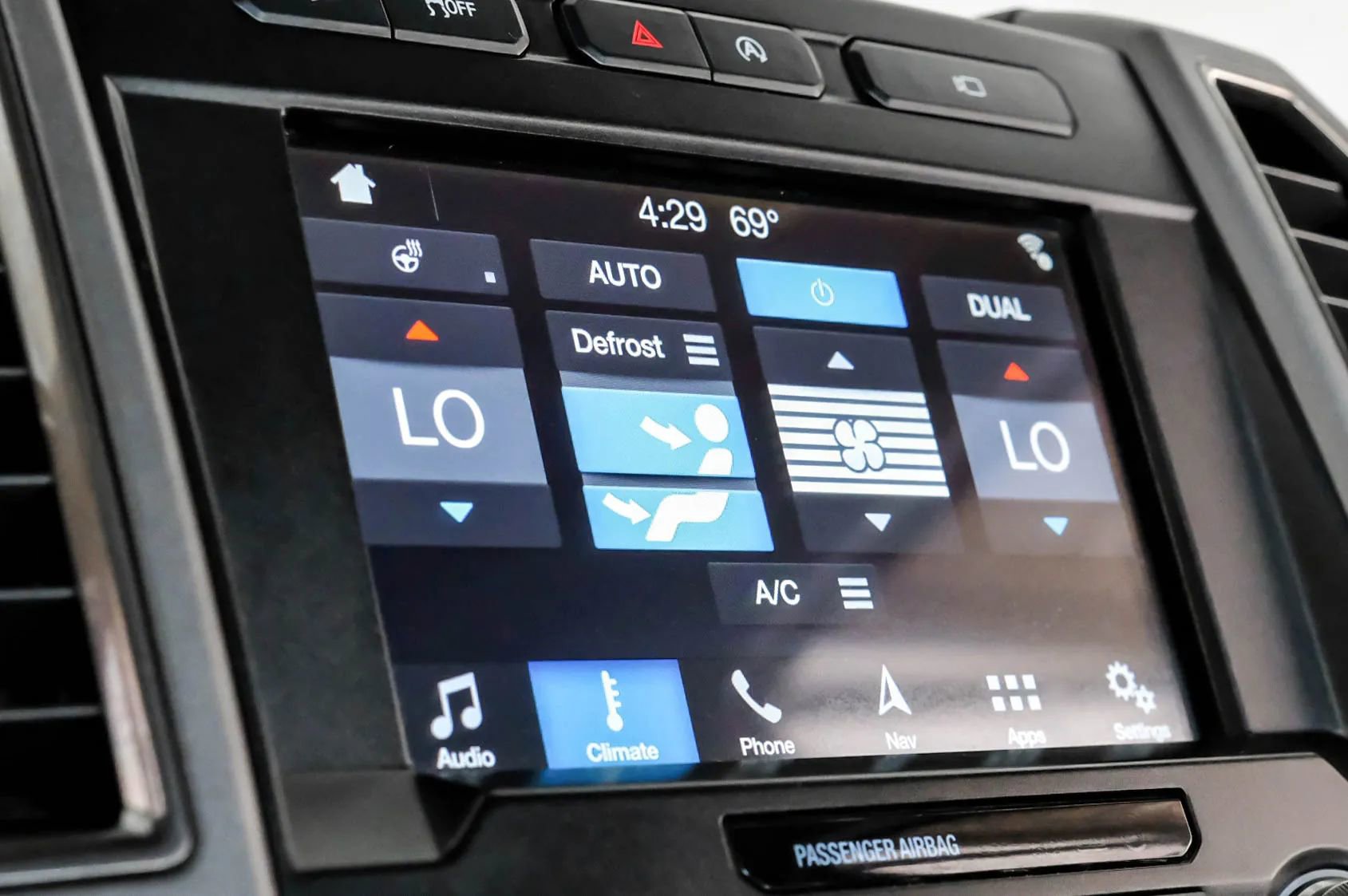 Used 2017 Ford F150 Raptor w/ Equipment Group 802A Luxury AWD/4WD image 33