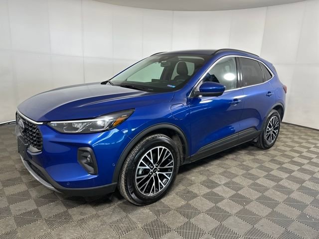 Used 2023 Ford Escape SE w/ PHEV Premium Package image 7