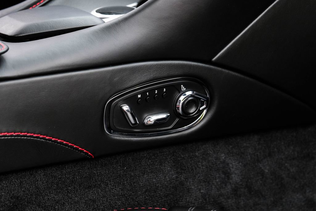 Used 2020 Aston Martin DB11 Coupe RWD image 26