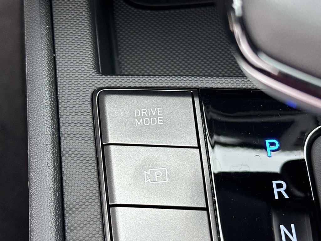 New 2026 Hyundai Elantra SEL Sport Premium FWD image 23