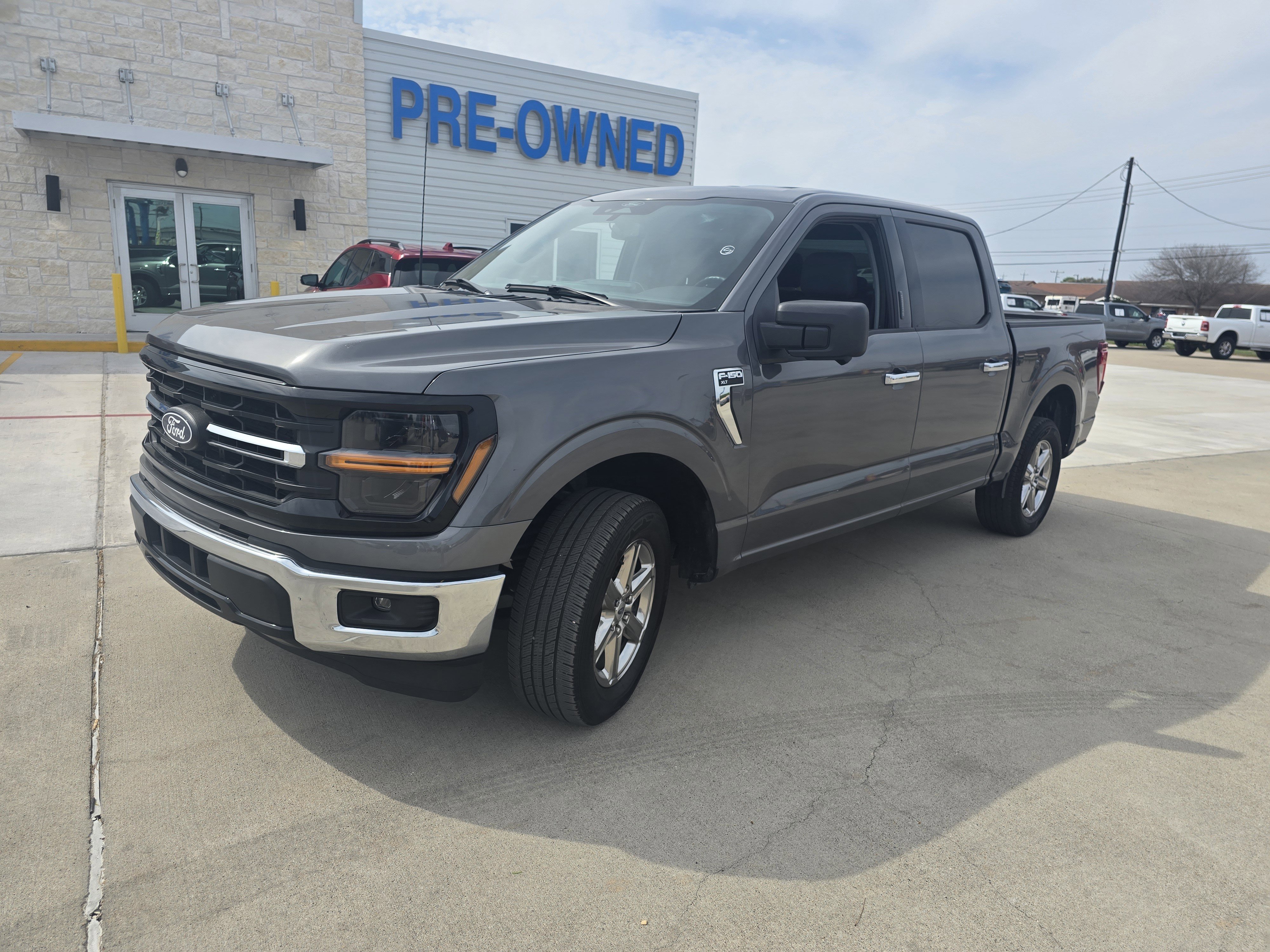 Used 2024 Ford F150 XLT w/ Mobile Office Package image 7