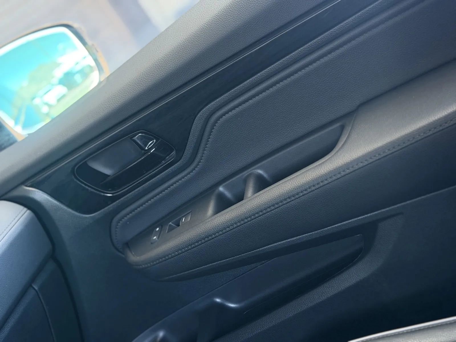 Used 2024 Honda Odyssey Elite image 40