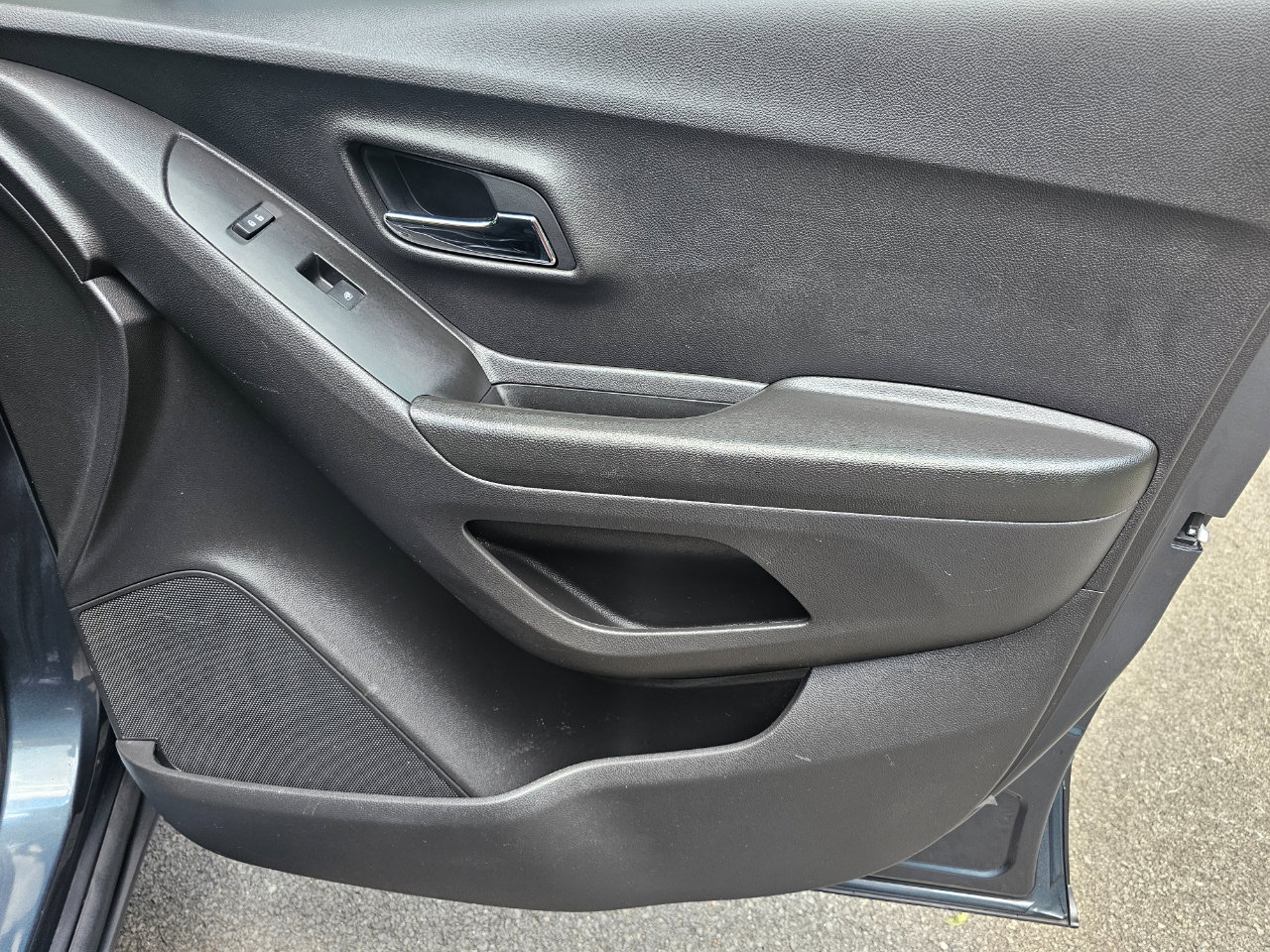 Used 2021 Chevrolet Trax LT w/ Driver Confidence Package image 17