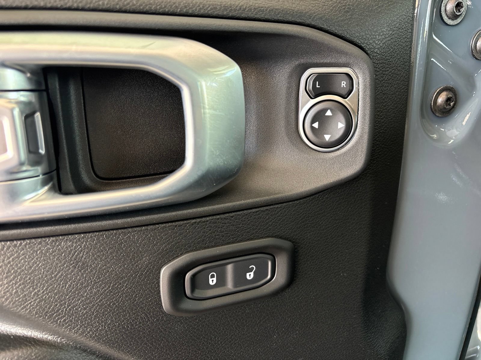 New 2026 Jeep Wrangler Unlimited Sport AWD/4WD image 11