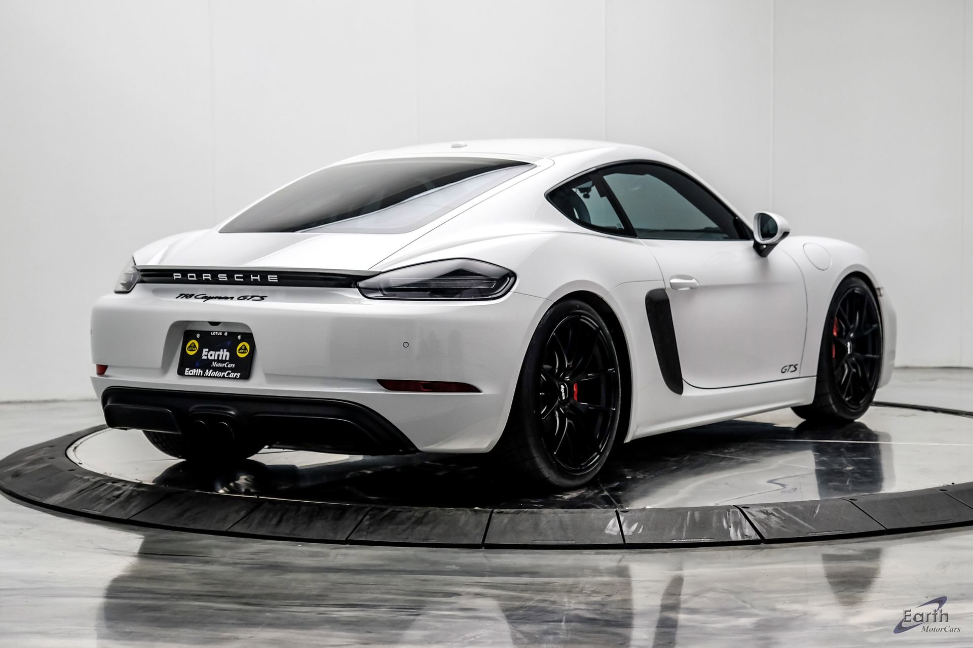 Used 2019 Porsche 718 Cayman GTS RWD image 18