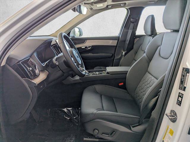 New 2026 Volvo XC90 B5 Core AWD/4WD image 4