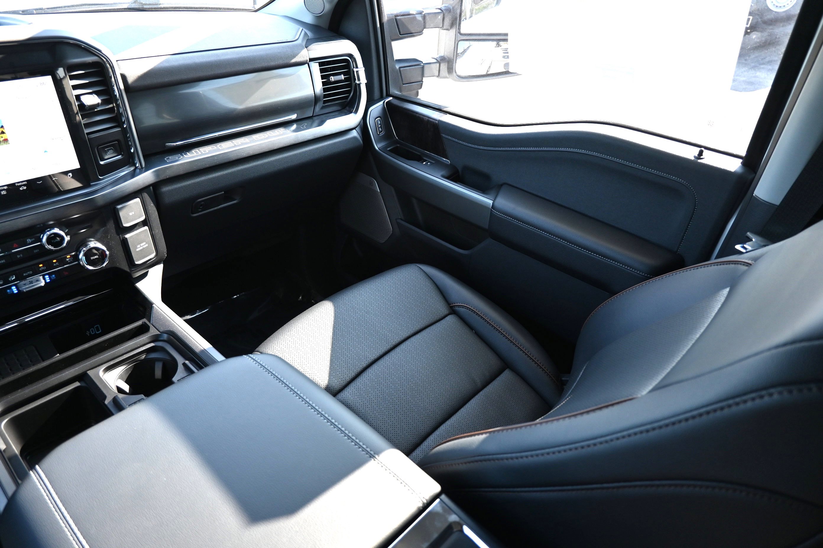New 2026 Ford F250 Lariat image 30