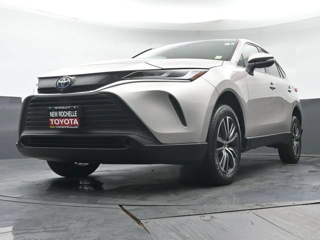 Used 2024 Toyota Venza LE AWD/4WD image 33