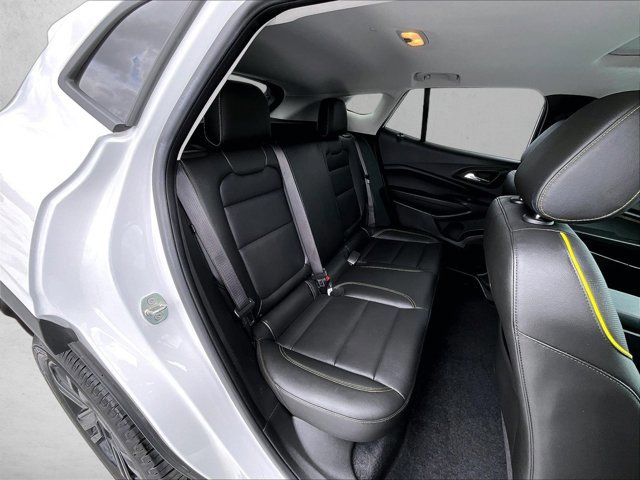 Used 2024 Chevrolet Trax ACTIV w/ Sunroof Package image 29