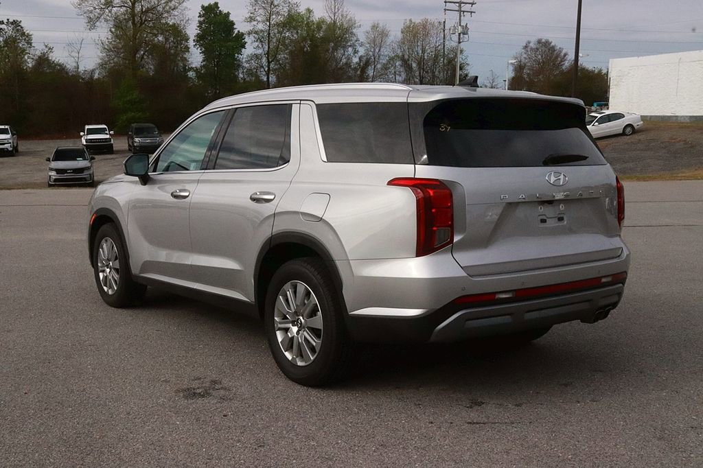Used 2025 Hyundai Palisade SEL FWD image 5