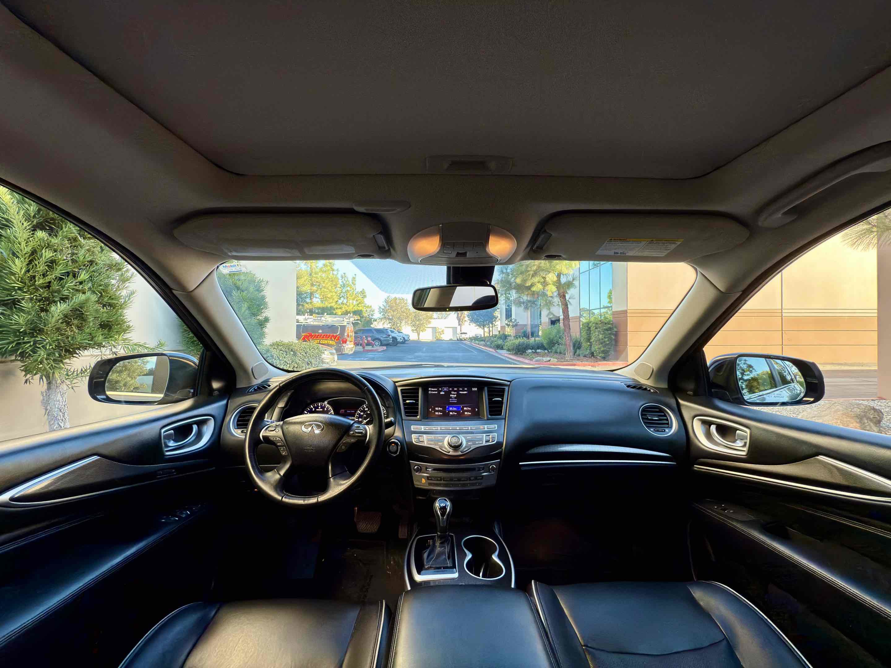 Used 2017 INFINITI QX60 FWD w/ Premium Plus Package image 24