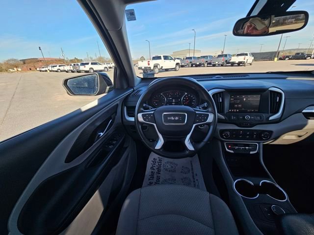 Used 2024 GMC Terrain SLE image 13