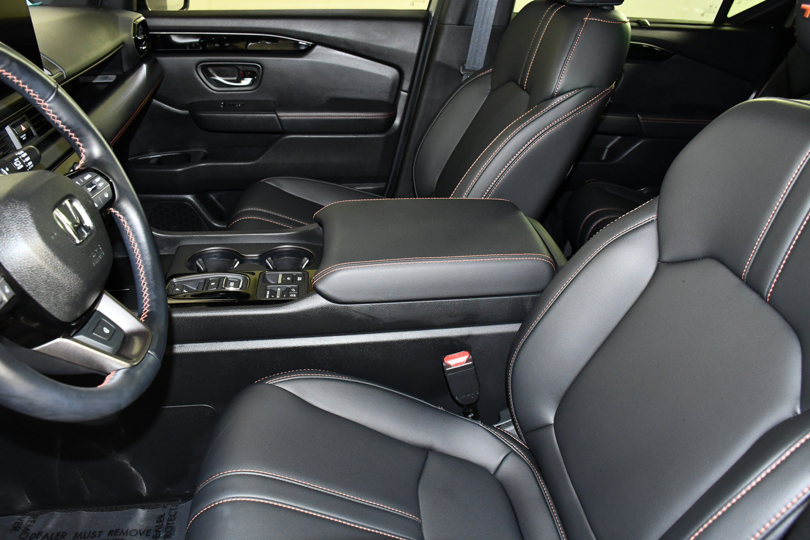 Used 2025 Honda Pilot TrailSport image 40