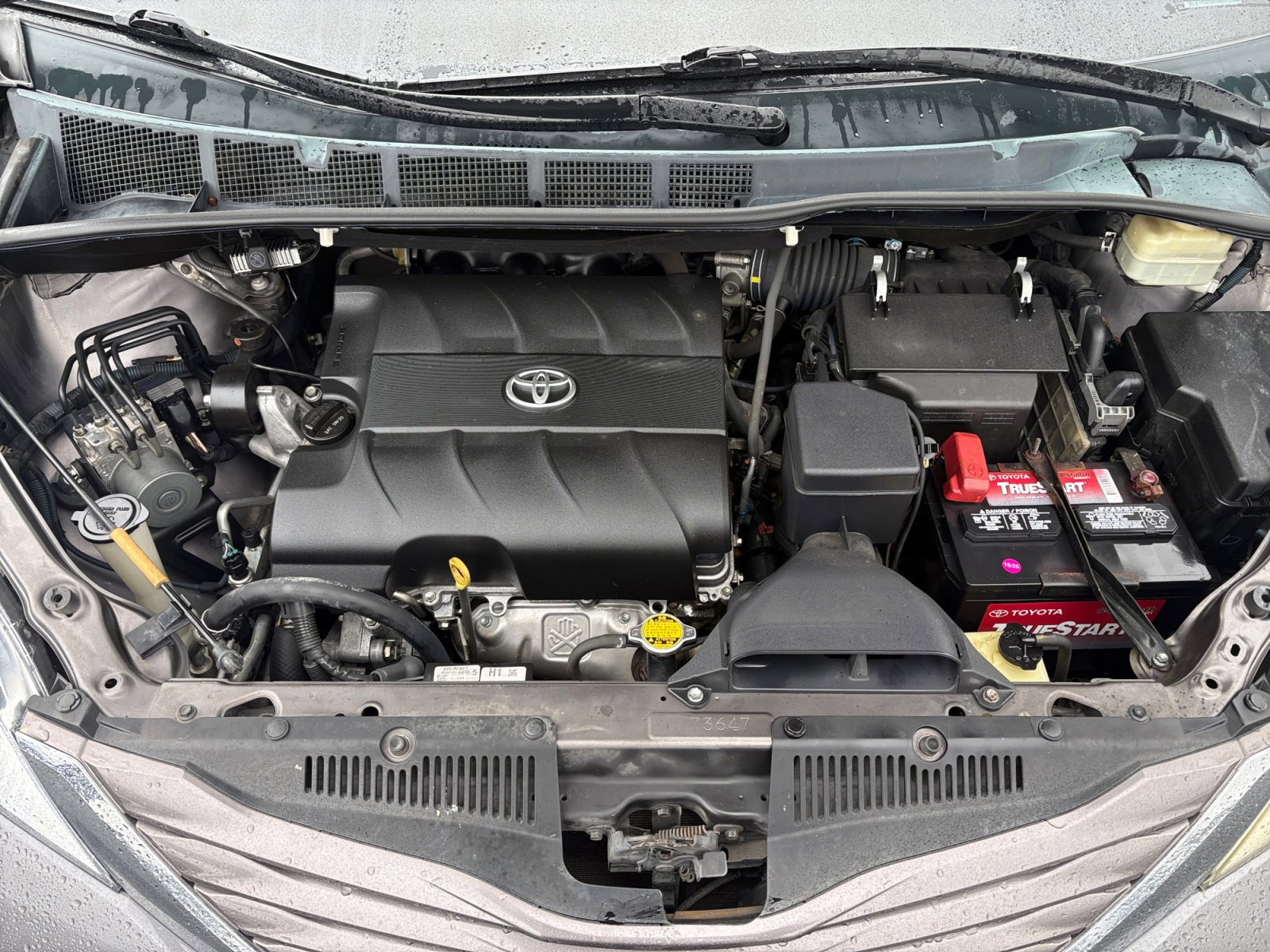 Used 2015 Toyota Sienna LE image 25