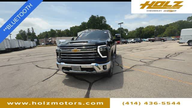 Certified 2024 Chevrolet Silverado 2500 LTZ w/ LTZ Premium Package AWD/4WD image 3