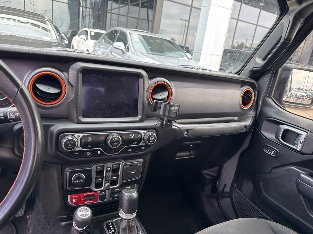 Used 2023 Jeep Gladiator Mojave w/ Trailer Tow Package AWD/4WD image 11