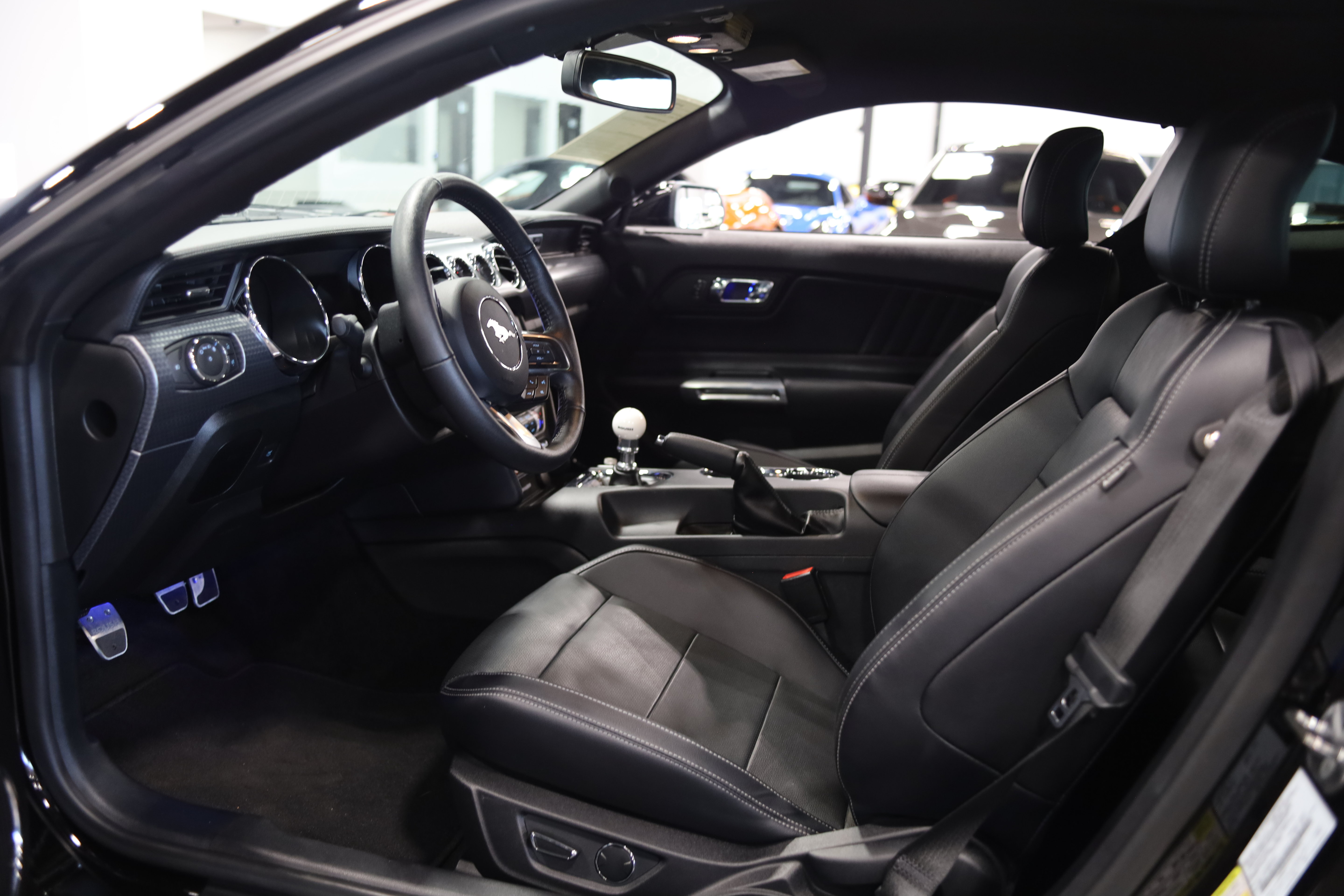 Used 2017 Ford Mustang GT Premium w/ GT Performance Package RWD image 16
