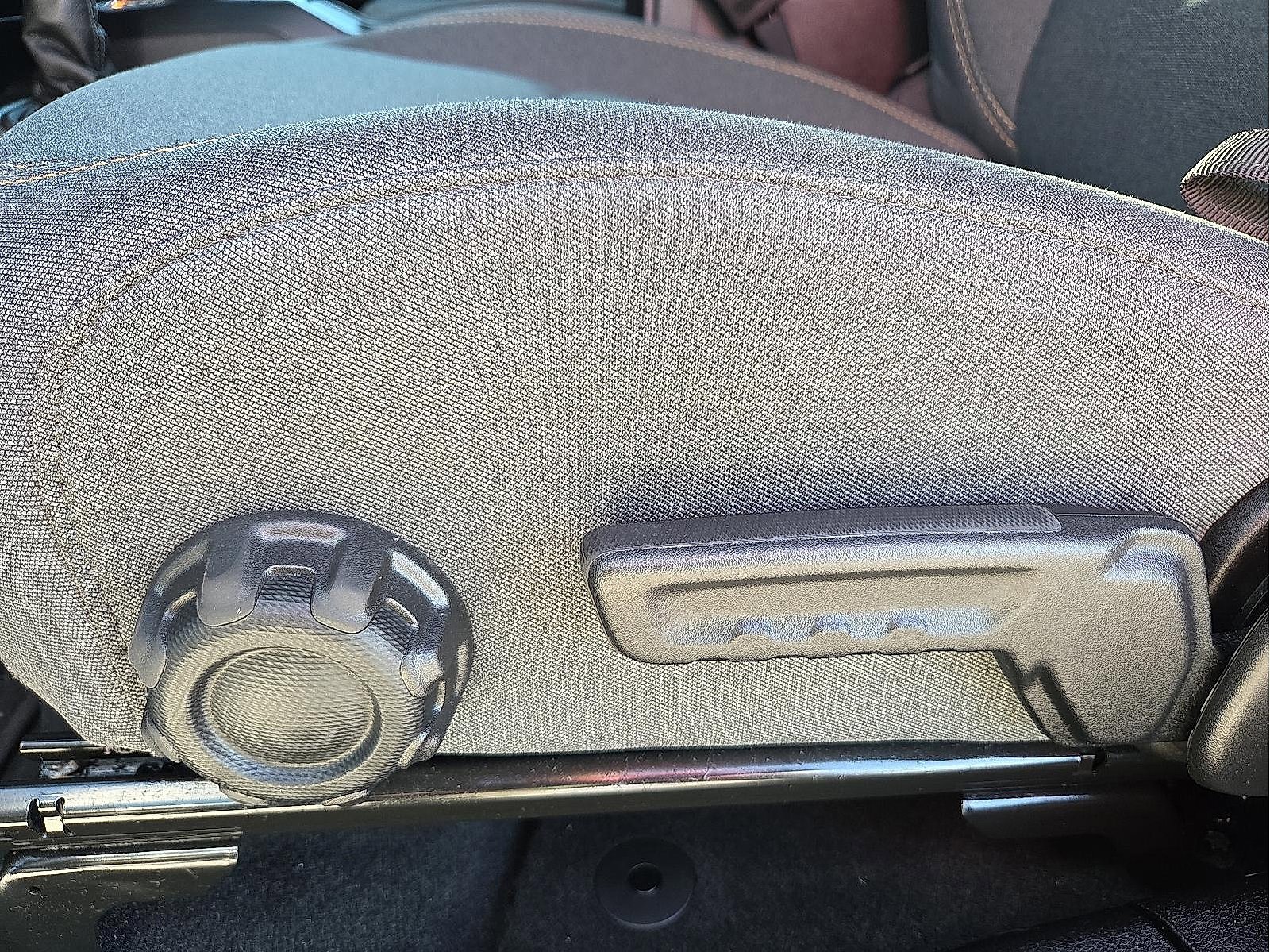 Used 2024 Jeep Wrangler Sport S image 15