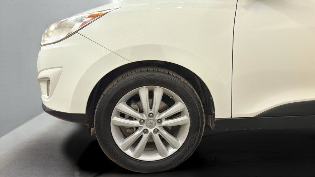 Used 2013 Hyundai Tucson Limited w/ Premium Pkg image 35