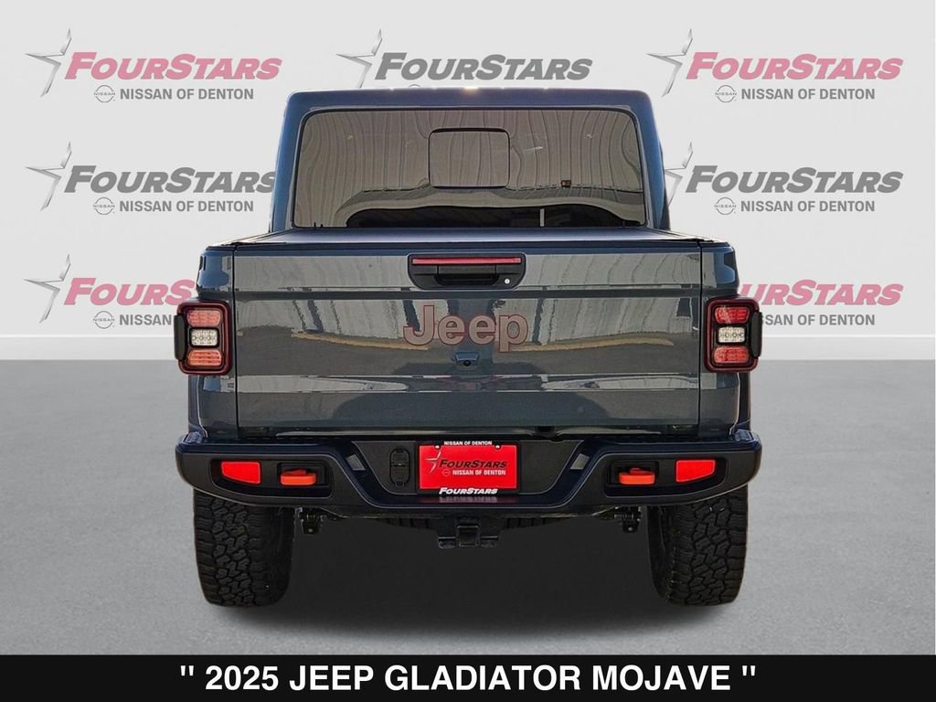 Used 2025 Jeep Gladiator Mojave w/ Convenience Group image 5